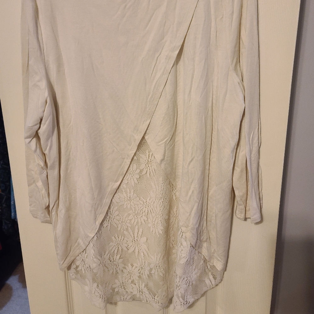 Off white, lace back, top